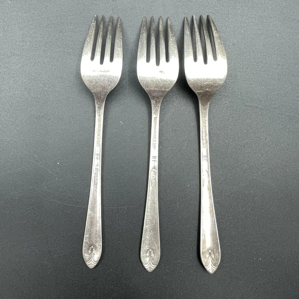 Wm. Rogers & Son lot wm